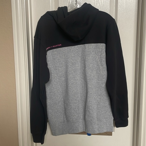 Pele “the birth of a legend” hoodie size small - Picture 6 of 7